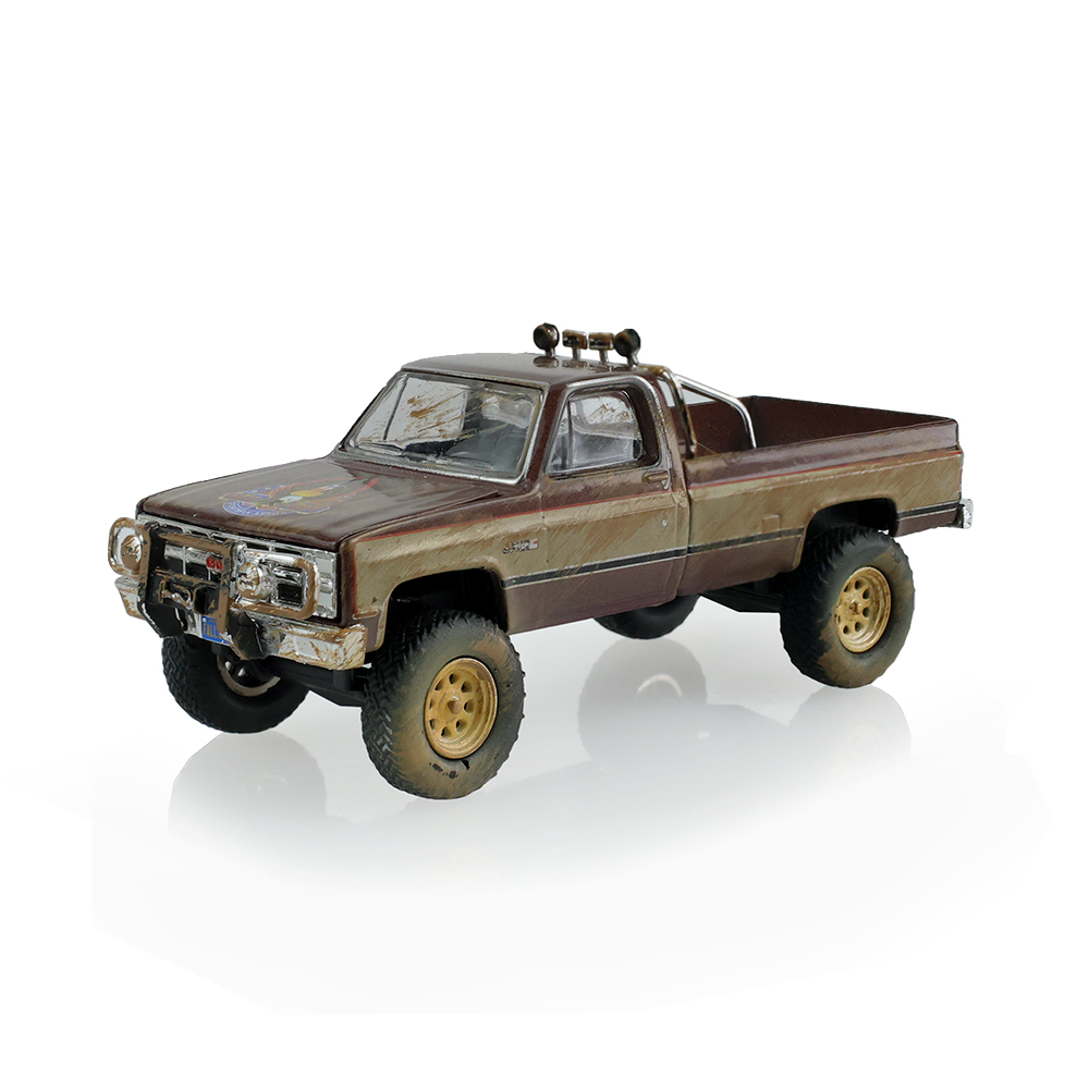 Fall Guy Stuntman Association - 1982 GMC K-2500 Sierra Grande Wideside (Dirty Version) Solid Pack