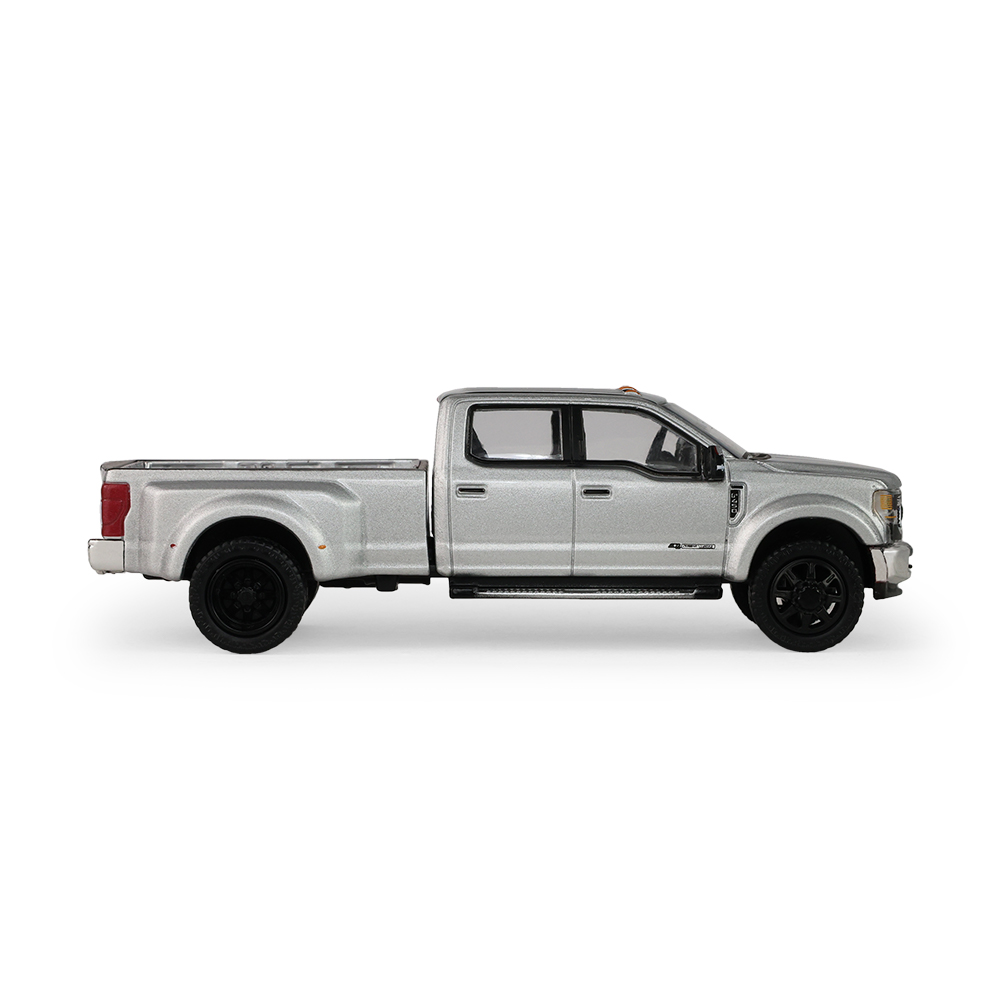Auto Mall Series 8 - 2022 Ford F-450 Super Duty - Iconic Silver (New Tooling)