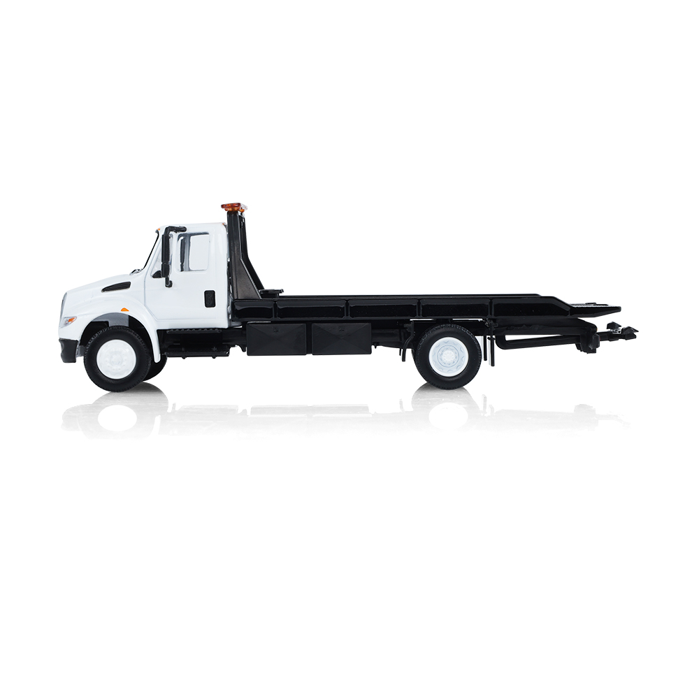 2014 International Durastar 4400 with 2017 Ford GT – Liquid Grey with White Stripes